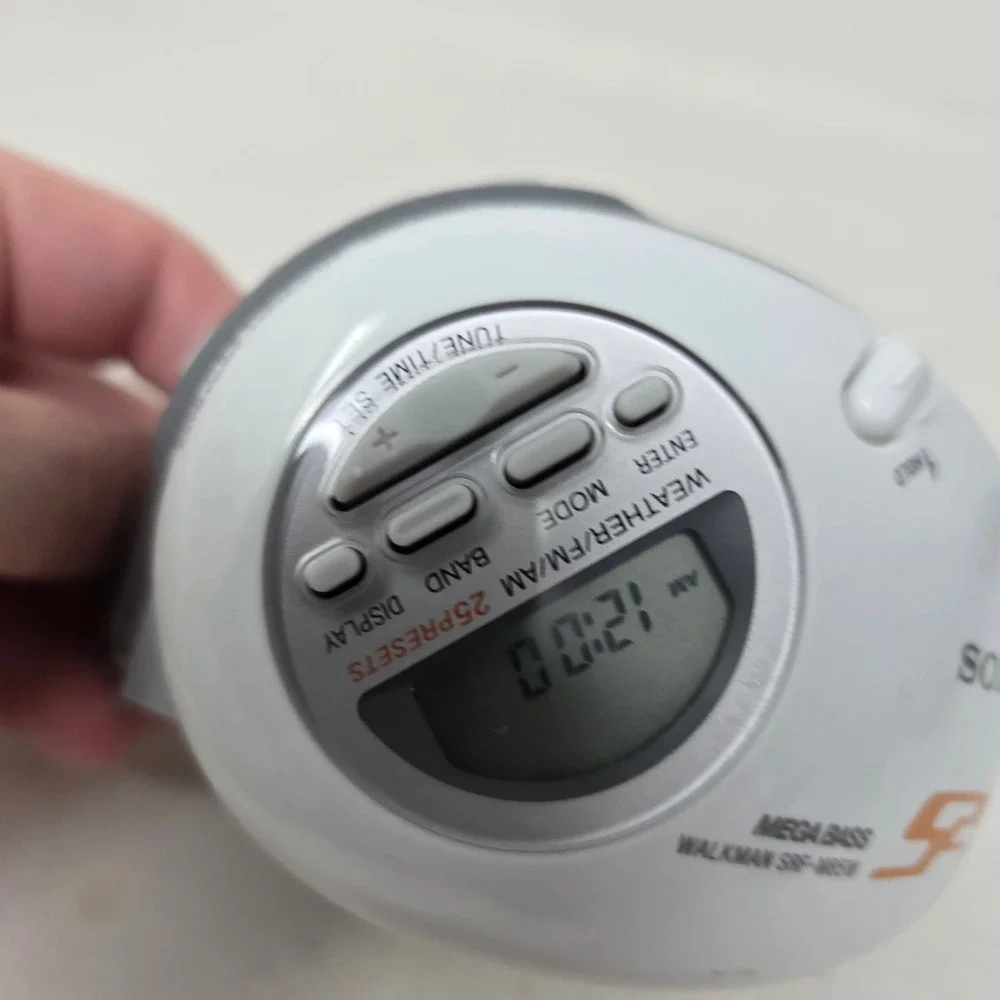 Sony Walkman SRF-M85W S2 Sports Digital Weather FM AM Radio White Armband